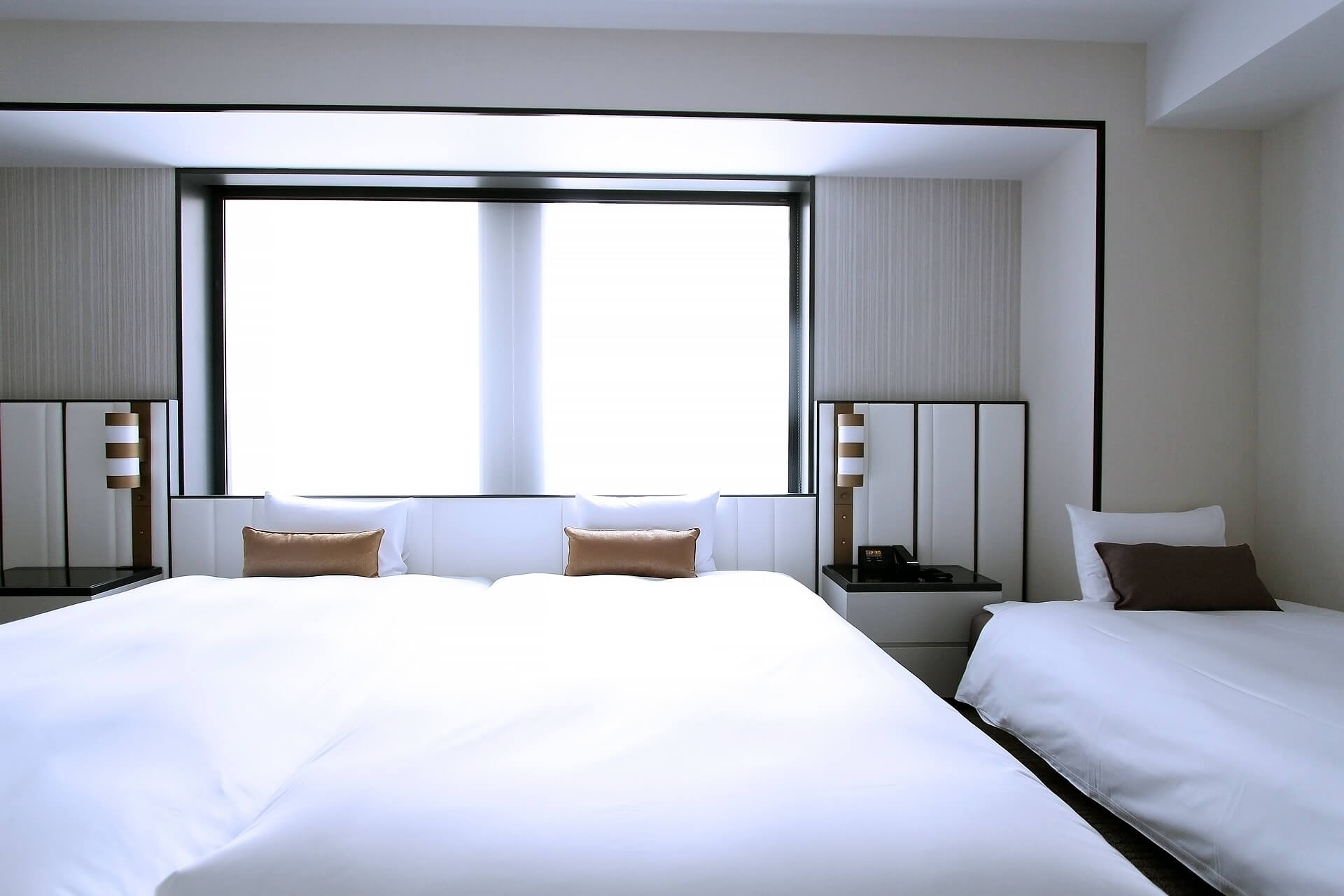 デラックスツイン ユニバーサルデザイン｜客室のご案内｜KOKO HOTEL Premier 日本橋浜町